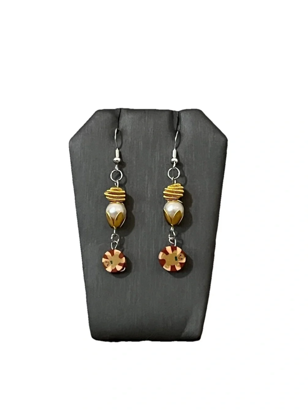 Handmade Candy Peppermint Beaded Dangle Earrings Gold Tone Faux Pearl Christmas